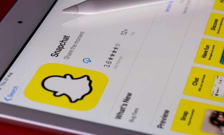 Snapchat відмовляється від спрощеної версії додатку