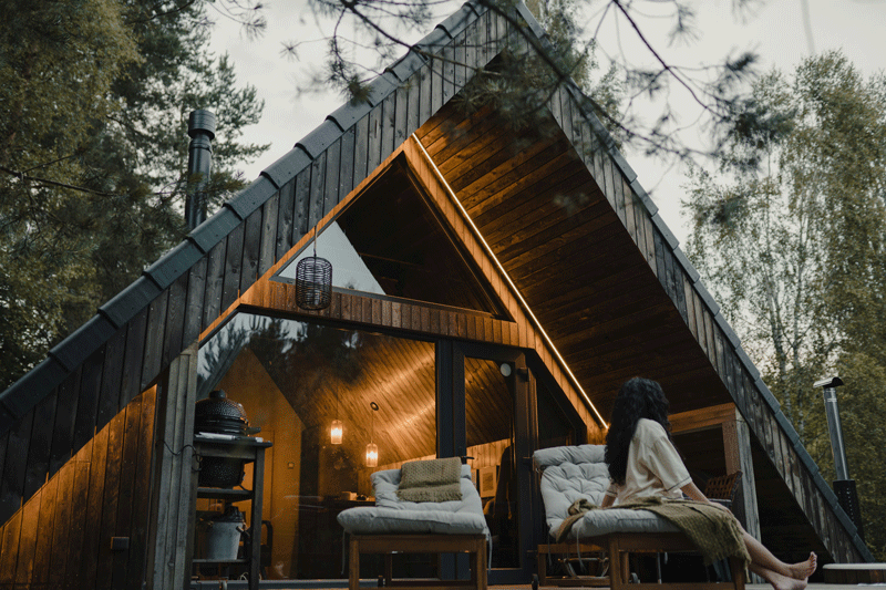 Airbnb скоротила час розробки функцій на 60% завдяки AI та тестуватиме AI-пошук