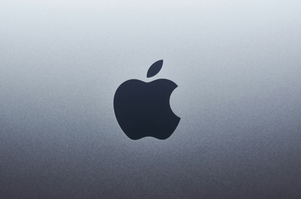 Apple може представити складаний iPhone Ultra 9 вересня