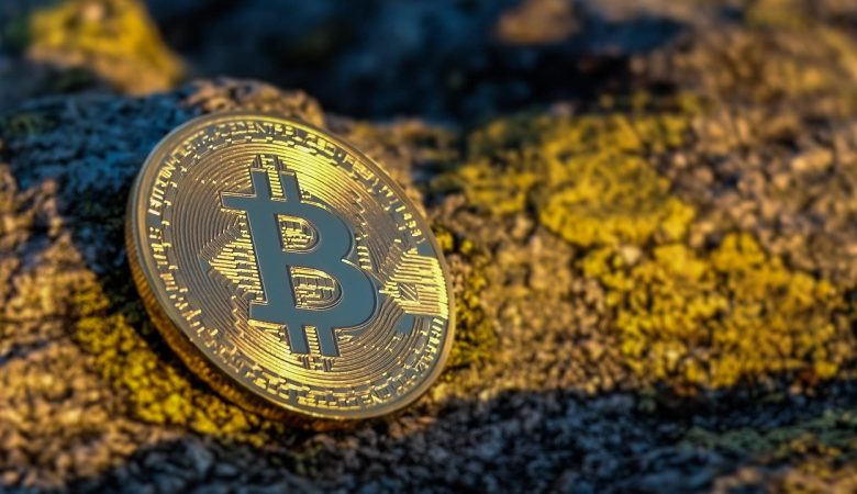 Біткоїн біля $80 000: експерти попередили про ризик корекції